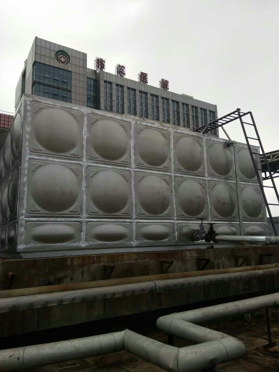 岳陽(yáng)市二人民醫院60m3不銹鋼保溫水箱